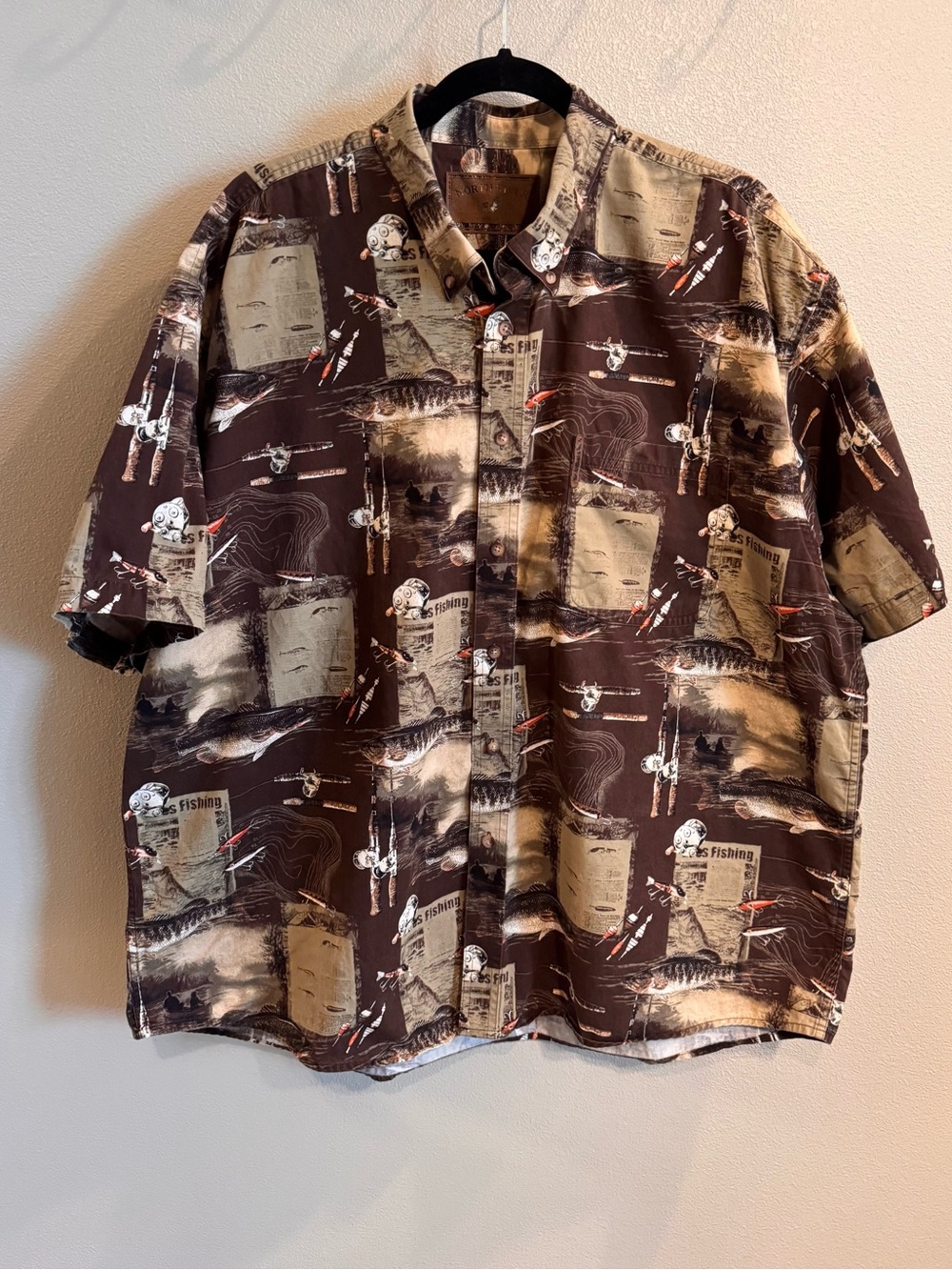 North River Men's Vintage Fly Fishing Rods Reels Print Button-Down Shirt